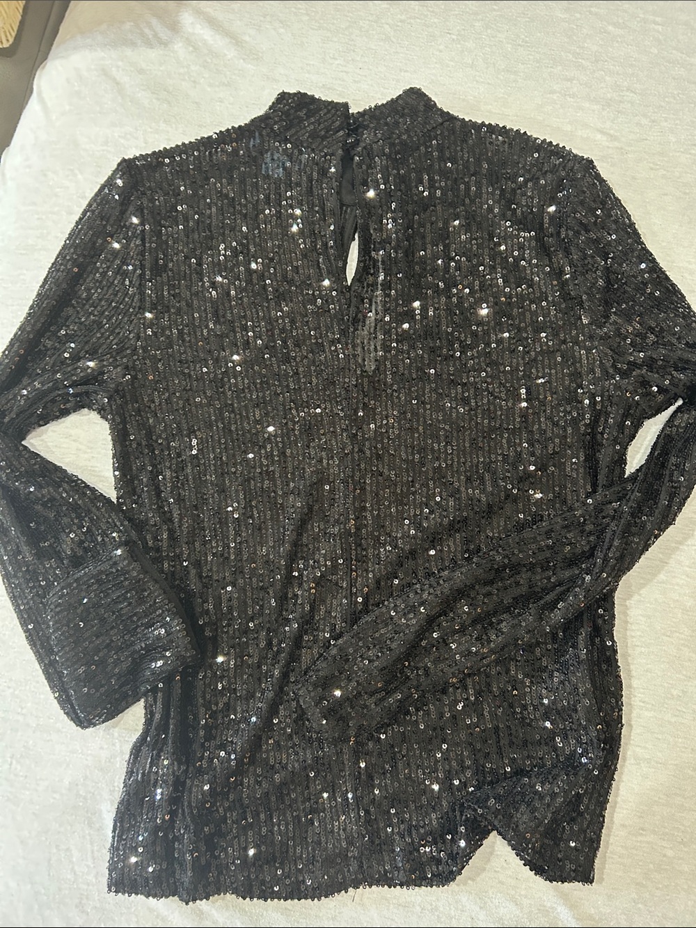 CeCe Black Sequin Keyhole Women’s top sz M - Picture 5 of 6